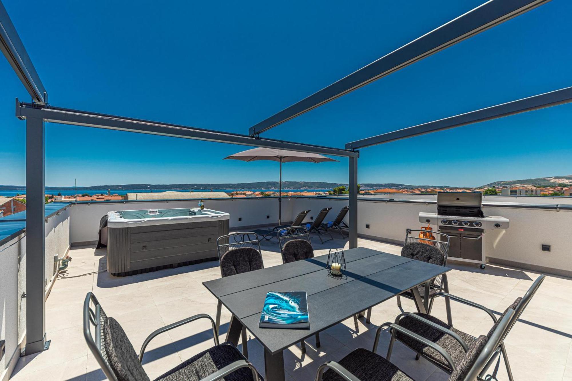 Rooftop New Castel 2023 Kastela Exterior photo